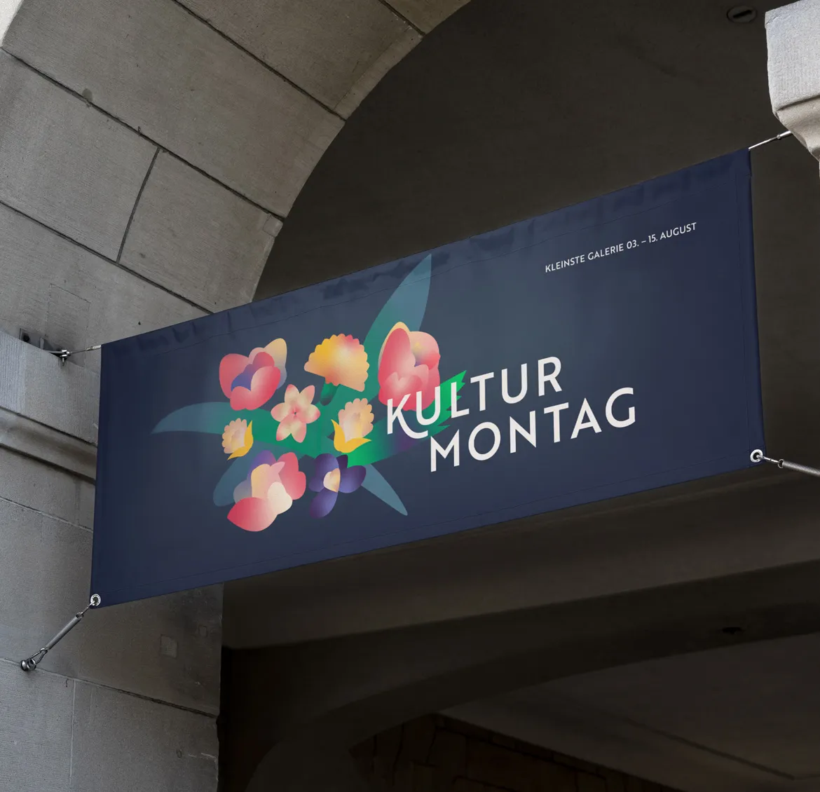 Außenbanner mit floralem Muster, den wir für den Kunden Stadt Regensburg erstellt haben.